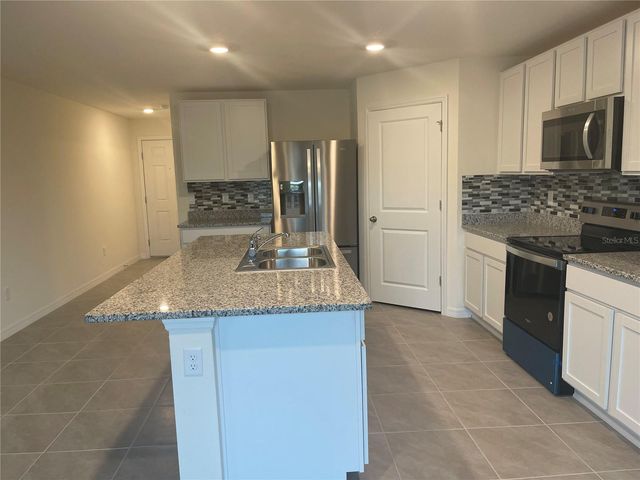 35628 DOVELAND DRIVE, Zephyrhills, FL 33541