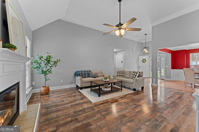 318 Christopher Luke Circle, Perry, GA 31069