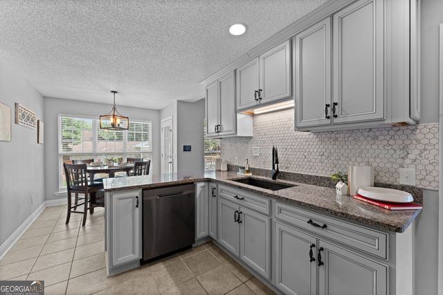 318 Christopher Luke Circle, Perry, GA 31069