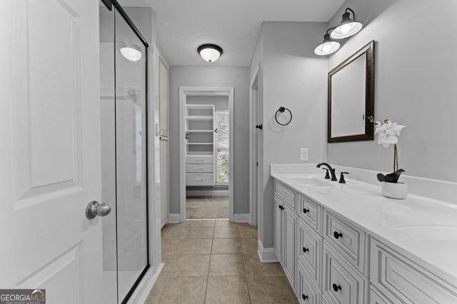 318 Christopher Luke Circle, Perry, GA 31069