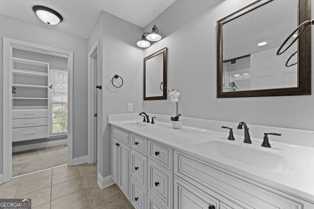 318 Christopher Luke Circle, Perry, GA 31069