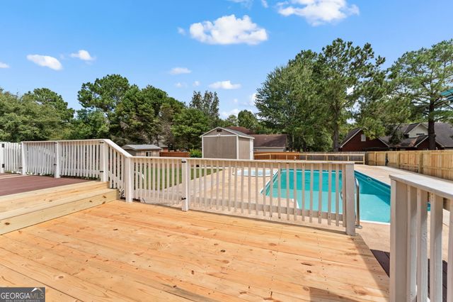 318 Christopher Luke Circle, Perry, GA 31069