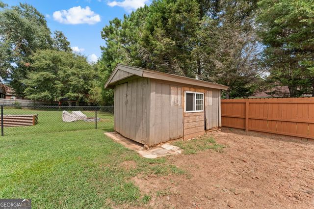 318 Christopher Luke Circle, Perry, GA 31069