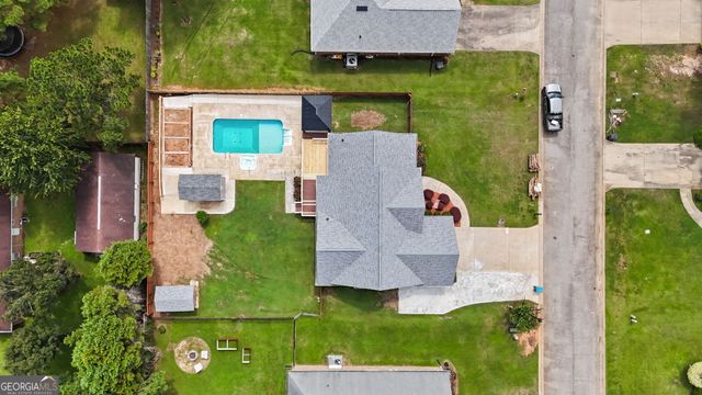 318 Christopher Luke Circle, Perry, GA 31069