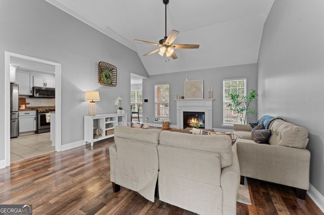 318 Christopher Luke Circle, Perry, GA 31069