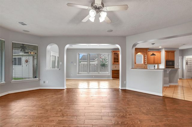 15510 Marble Canyon Way, Houston, TX 77044