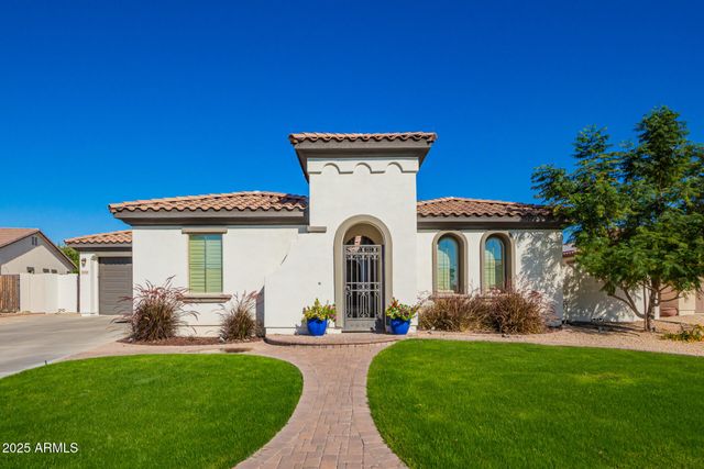 16230 W HOLLY Street, Goodyear, AZ 85395