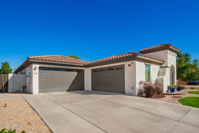 16230 W HOLLY Street, Goodyear, AZ 85395
