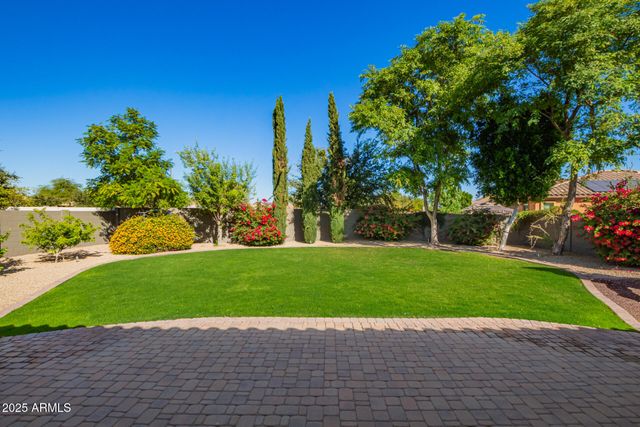 16230 W HOLLY Street, Goodyear, AZ 85395