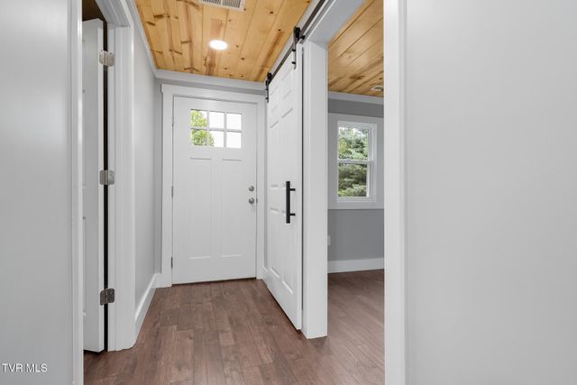 200 Coal Chute Road, Elizabethton, TN 37643