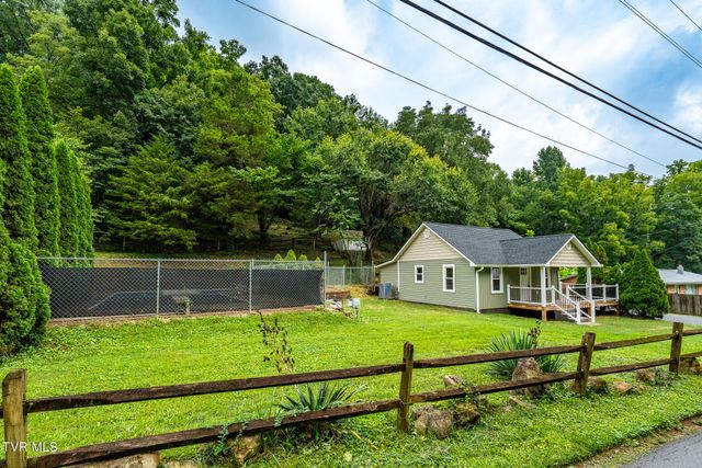 200 Coal Chute Road, Elizabethton, TN 37643