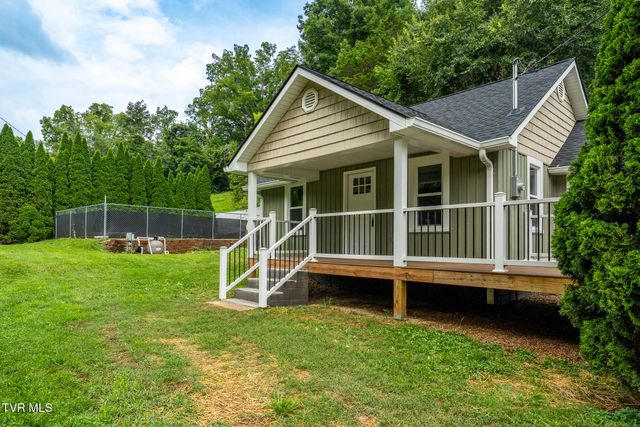 200 Coal Chute Road, Elizabethton, TN 37643