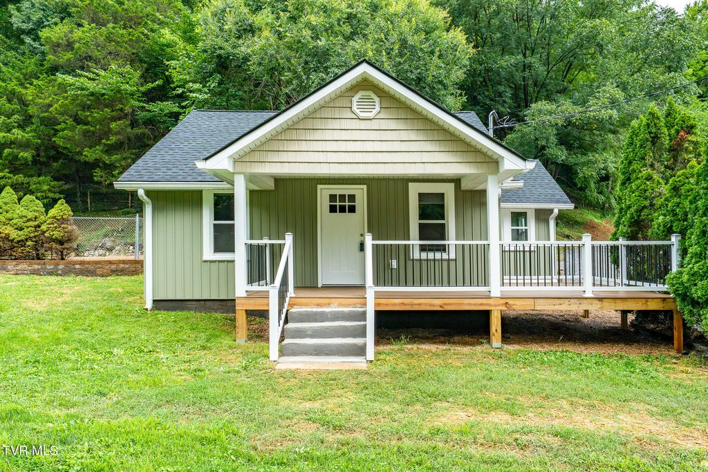 200 Coal Chute Road, Elizabethton, TN 37643