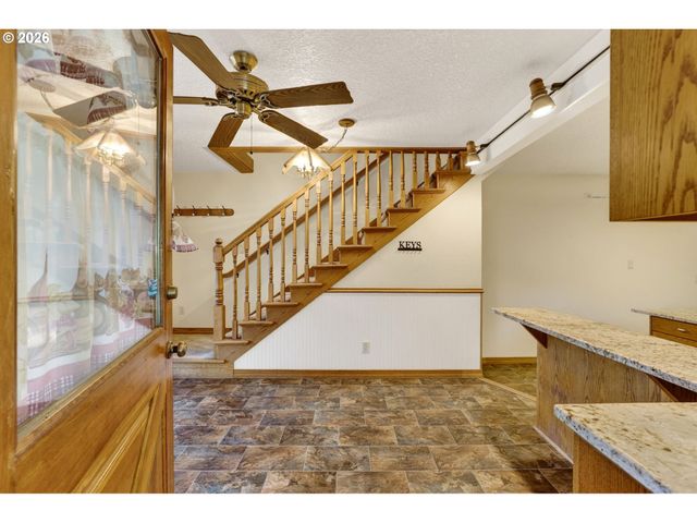 3678 W POWELL Loop, Gresham, OR 97030