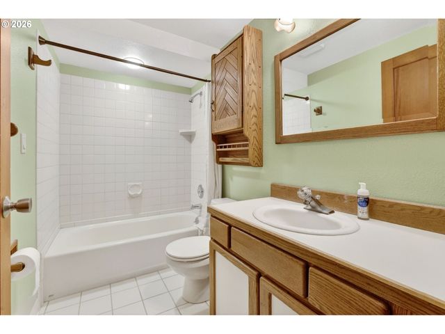 3678 W POWELL Loop, Gresham, OR 97030