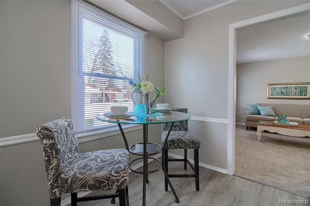 7540 Dolphin, Redford, MI 48239