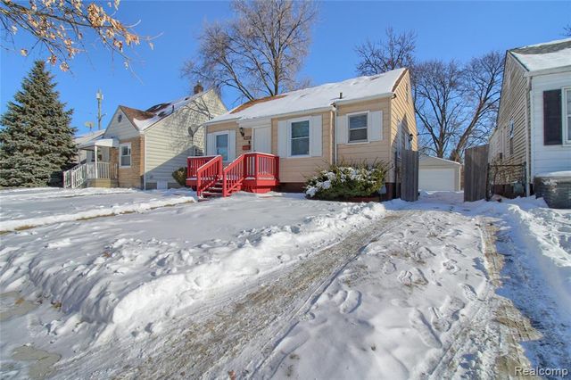 7540 Dolphin, Redford, MI 48239