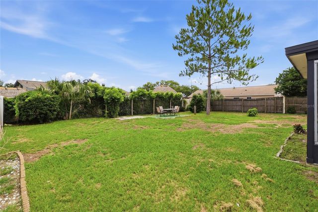 804 CENTERWOOD COURT, Brandon, FL 33511