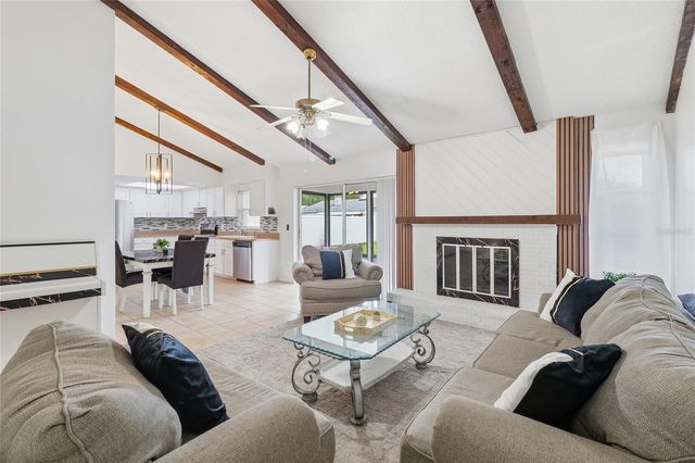 804 CENTERWOOD COURT, Brandon, FL 33511