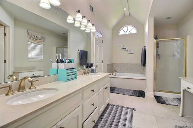 1714 John Alan St, Gonzales, LA 70737