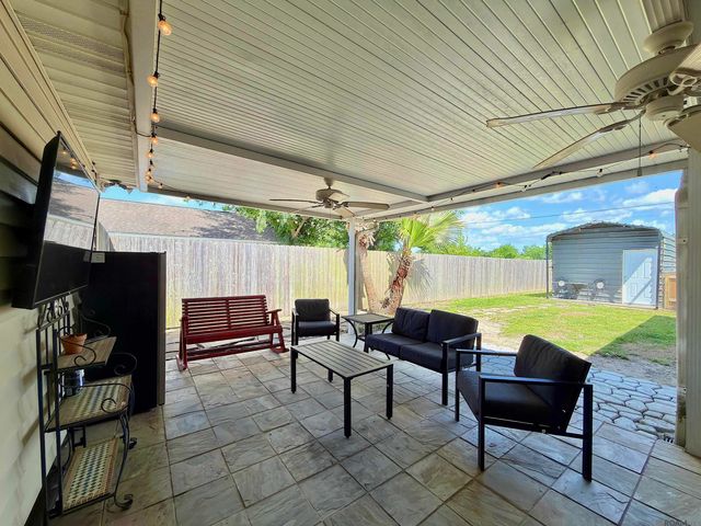 1714 John Alan St, Gonzales, LA 70737