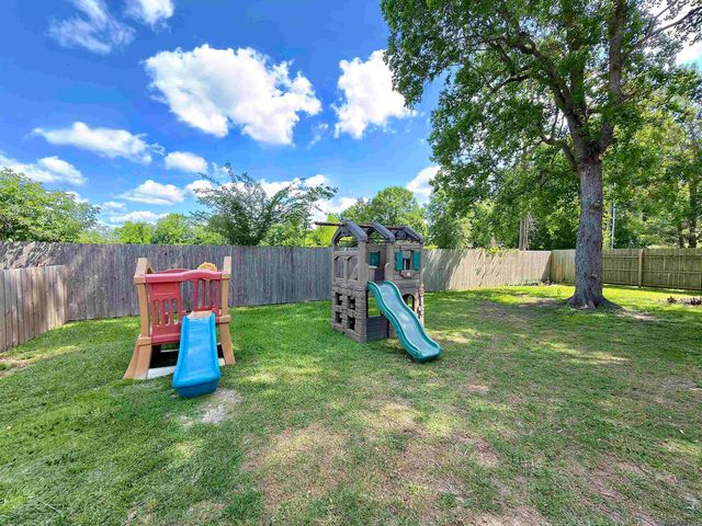 1714 John Alan St, Gonzales, LA 70737