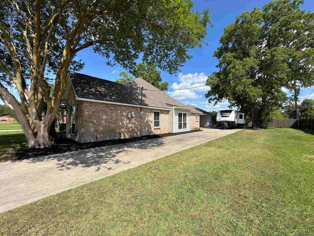 1714 John Alan St, Gonzales, LA 70737