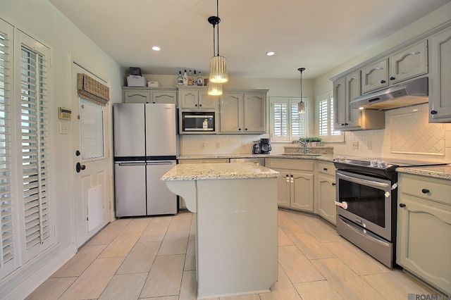 1714 John Alan St, Gonzales, LA 70737