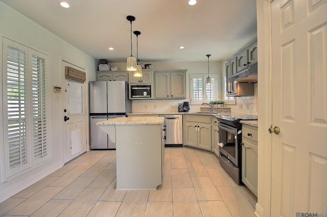 1714 John Alan St, Gonzales, LA 70737