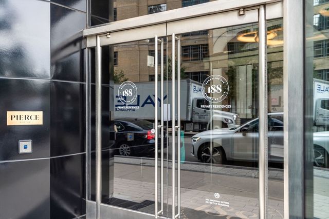 188 Brookline Ave 21B, Boston, MA 02215