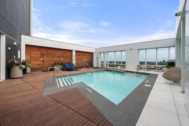 188 Brookline Ave 21B, Boston, MA 02215