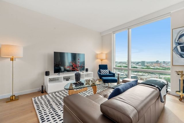 188 Brookline Ave 21B, Boston, MA 02215