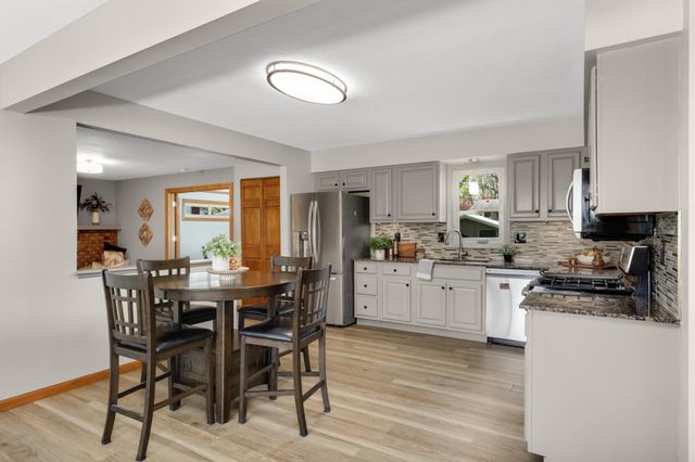 8556 Irwin Road, Bloomington, MN 55437