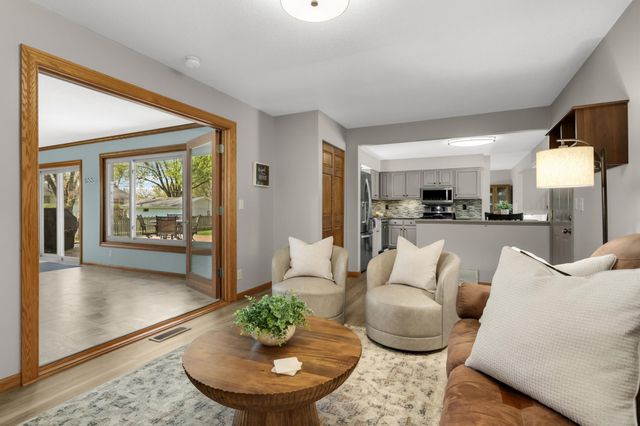 8556 Irwin Road, Bloomington, MN 55437