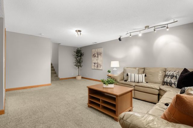 8556 Irwin Road, Bloomington, MN 55437