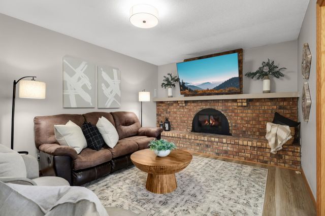 8556 Irwin Road, Bloomington, MN 55437