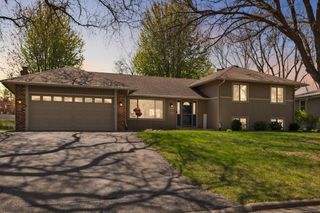 8556 Irwin Road, Bloomington, MN 55437