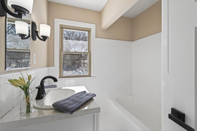 7907 W 25th Street, Saint Louis Park, MN 55426