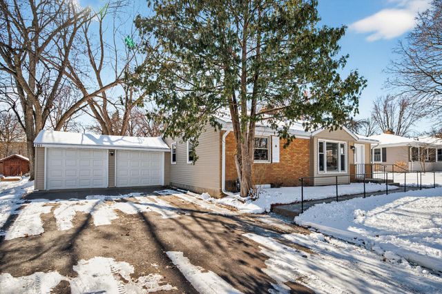 7907 W 25th Street, Saint Louis Park, MN 55426