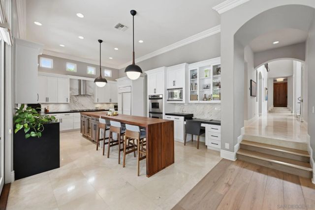 14004 Mercado Drive, Del Mar, CA 92014