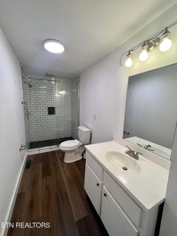 303 Blount St, Athens, TN 37303