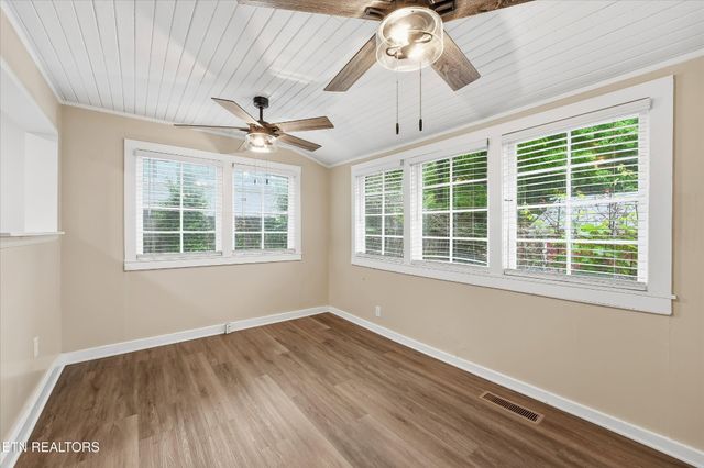 303 Blount St, Athens, TN 37303