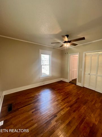 303 Blount St, Athens, TN 37303