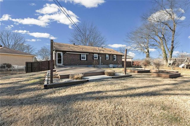 4223 E 42nd Street Court, Independence, MO 64055