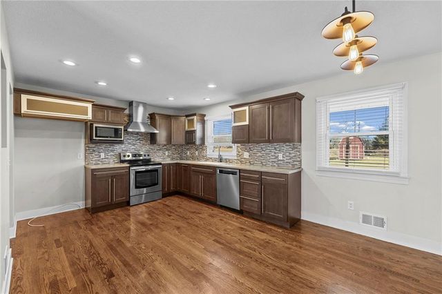 4223 E 42nd Street Court, Independence, MO 64055