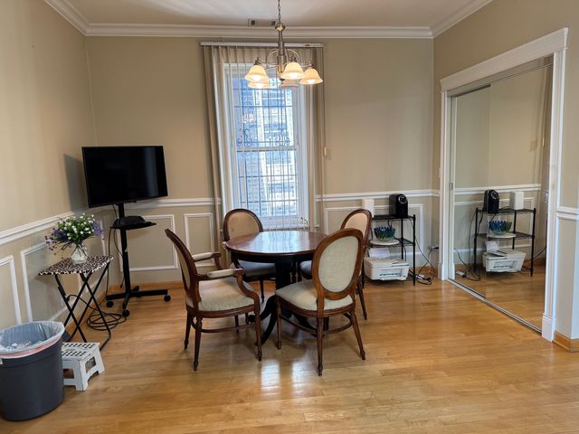 3256 N Elston Avenue, Chicago, IL 60618