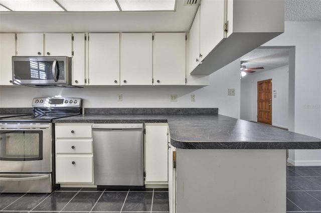 7201 E 21ST AVENUE, Tampa, FL 33619