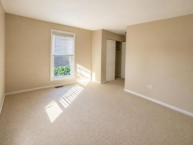 1550 Jasper Drive, Wheaton, IL 60189