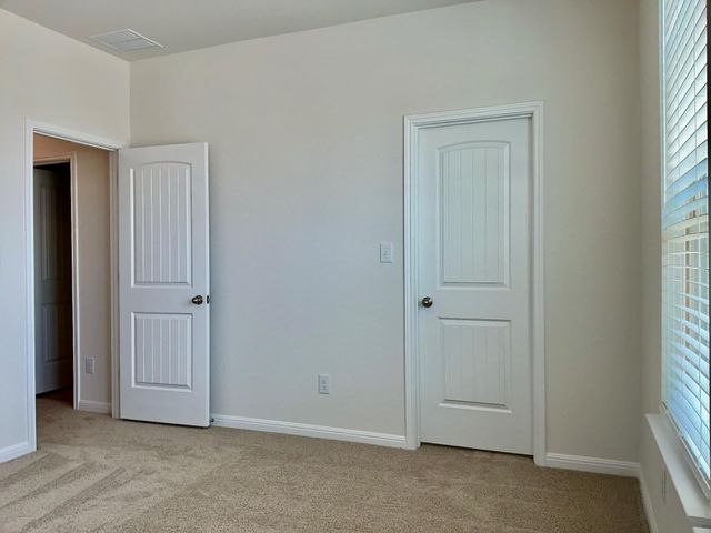 2204 Cornfield DR A, Pflugerville, TX 78660