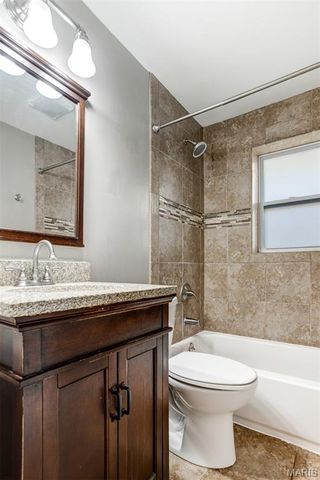 3831 Burgen Avenue, St Louis, MO 63116